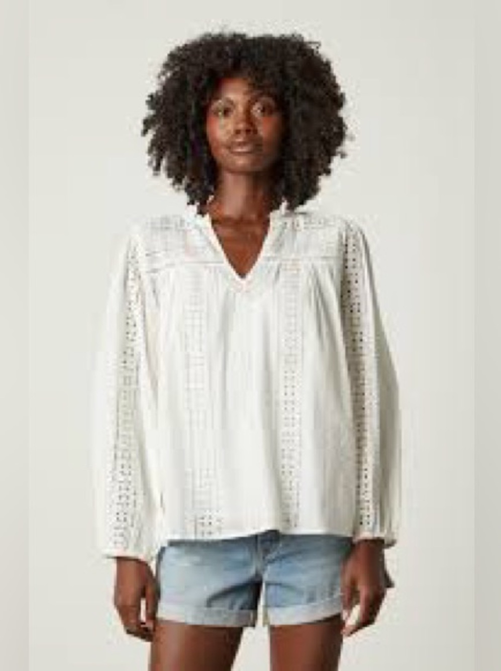 Velvet by Graham & Spencer Cream Eyelet V-Neck Peasant Blouse